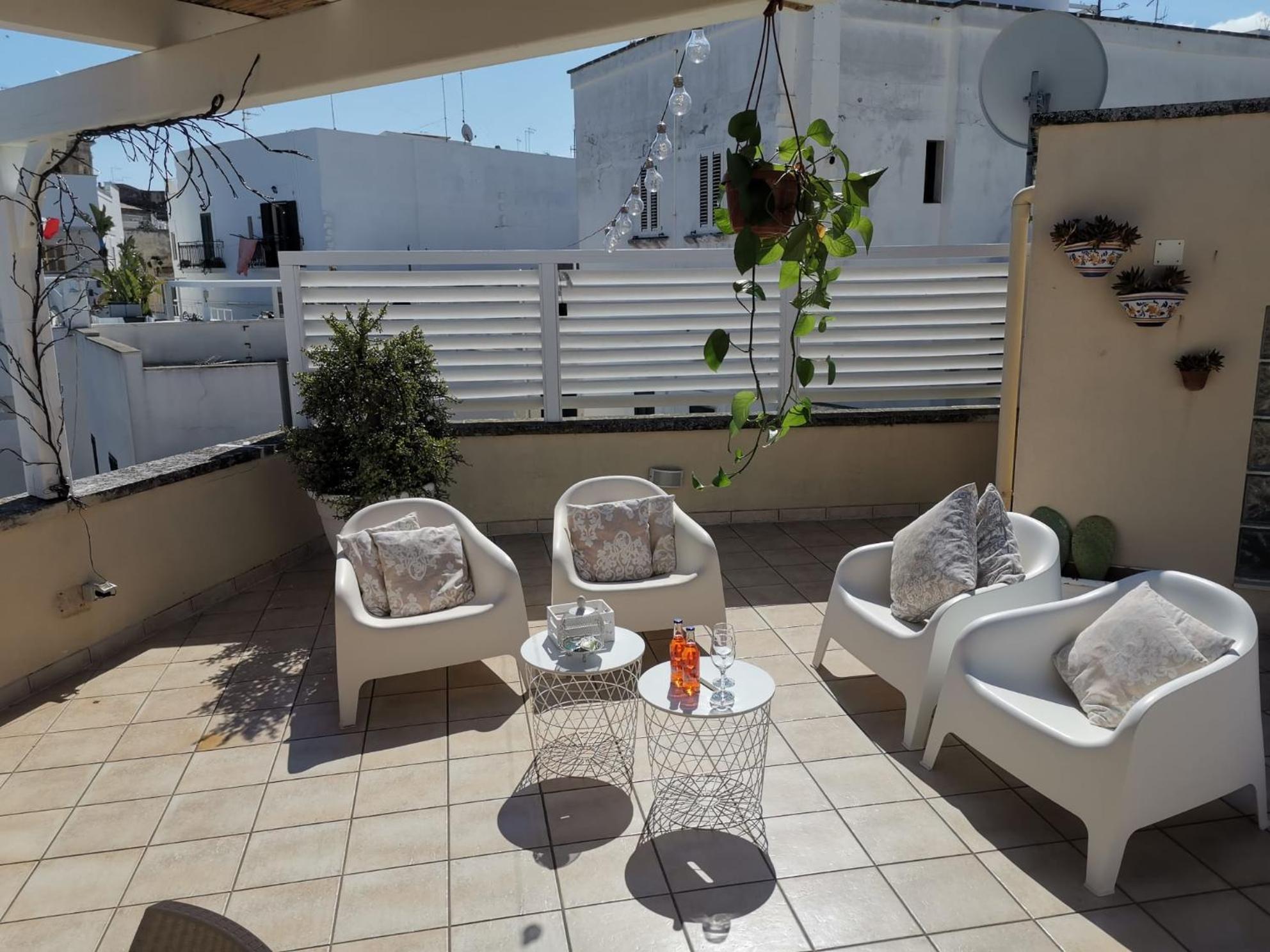 Palazzo Venezia - Luxury Holiday Rooms Monopoli Buitenkant foto